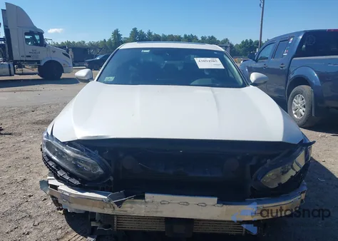 2018 Honda Accord Touring 2.0T z USA, uszkodzony, nr VIN 1HGCV2F9XJA017191